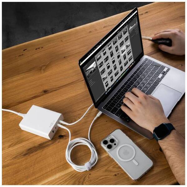 ŁADOWARKA SIECIOWA FIXED CHARGING 3XUSB-C + 1XUSB-A PD 3.0 200 W BIAŁA