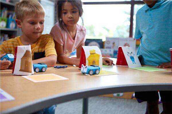 ZESTAW STUDENCKI SPHERO INDI STUDENT KIT KODOWANIE NA DYWANIE